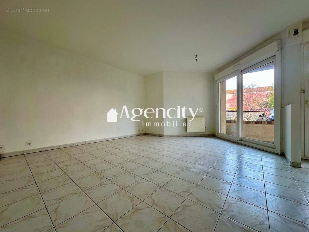 Appartement à TORCY