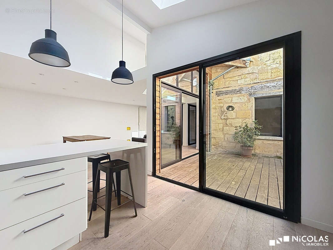 Appartement 81 m² à Bordeaux  - photo 6