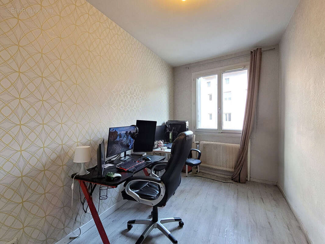 Maison à ESPALY-SAINT-MARCEL