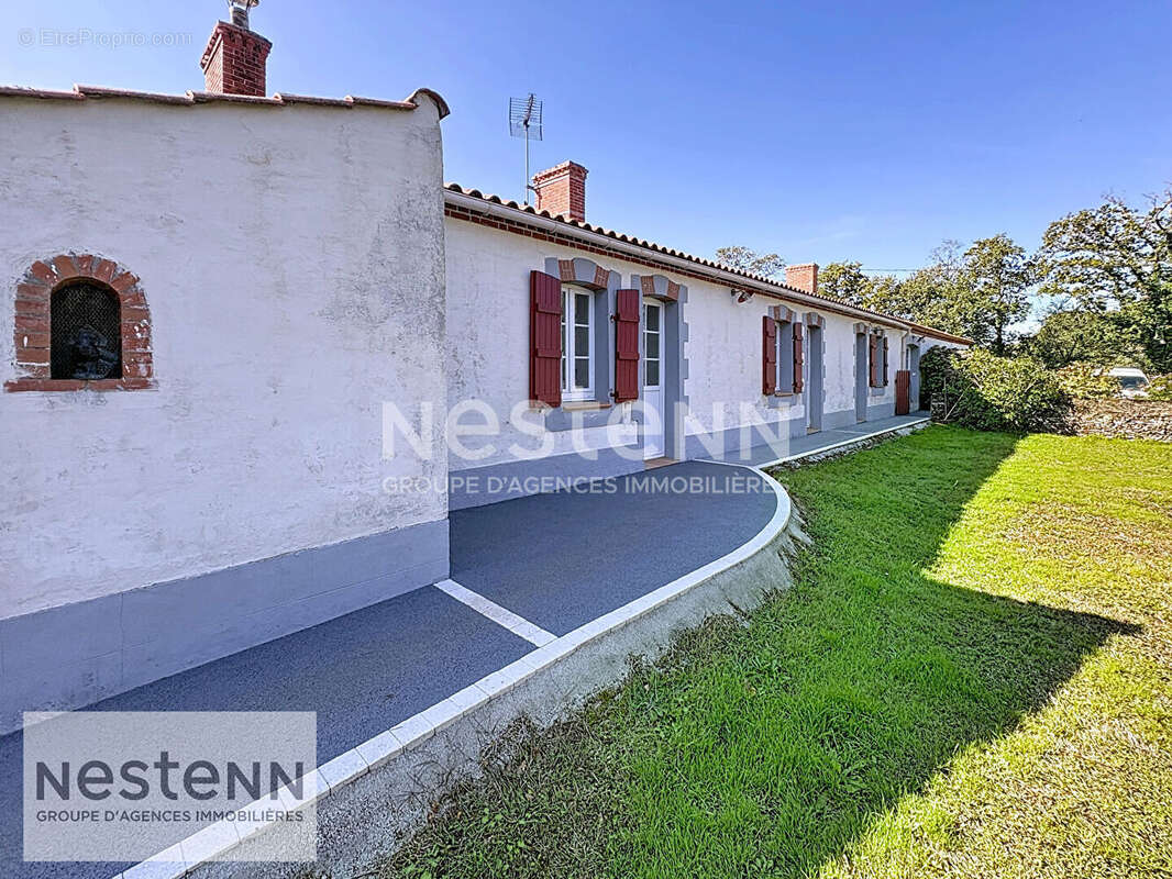 Maison à CHATEAUNEUF