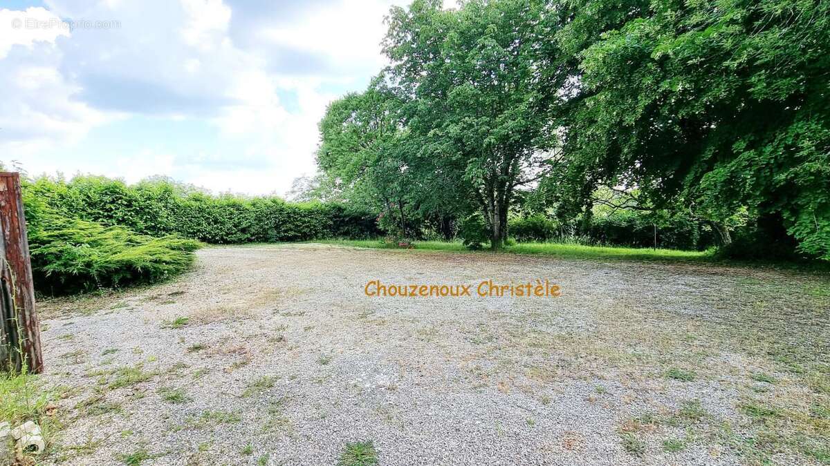 24330  Milhac d'Auberoche : maison Périgourdine - photo 17