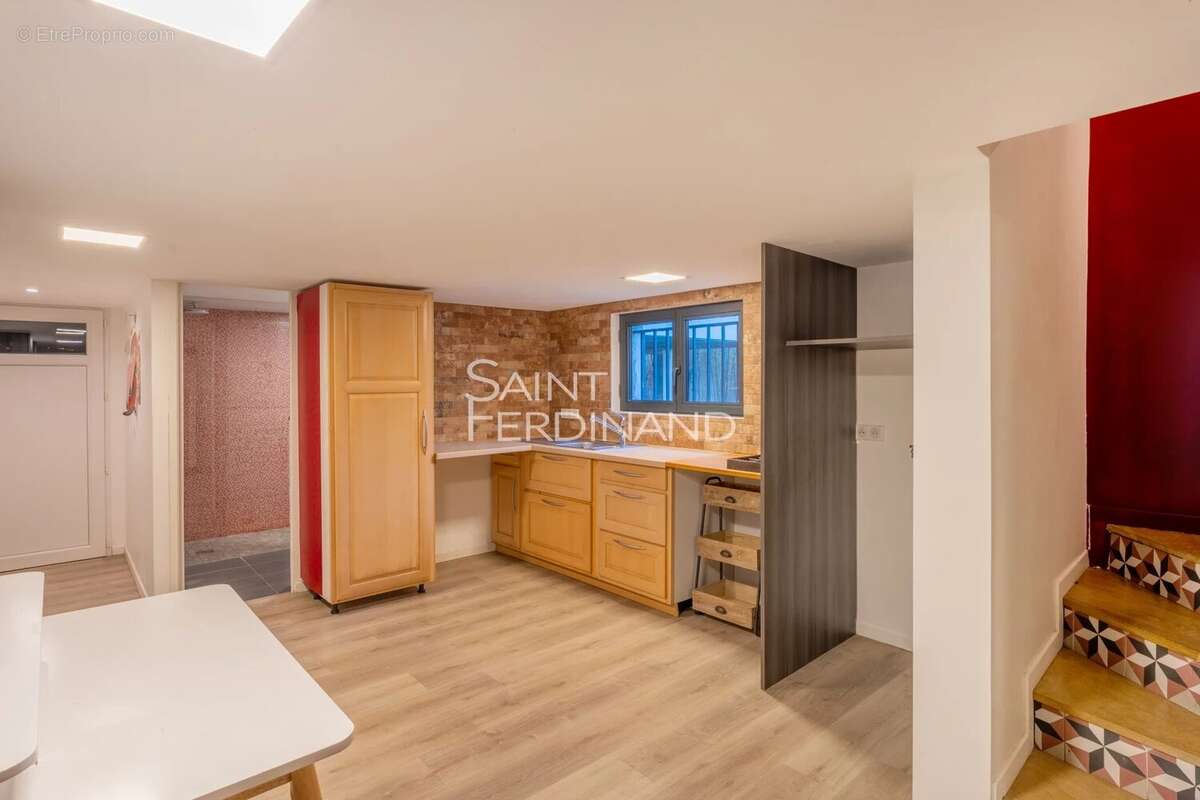 Maison à SARTROUVILLE