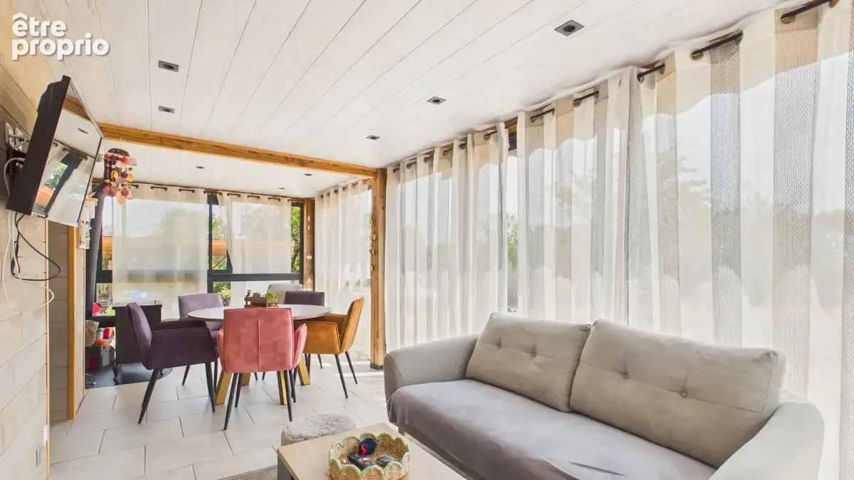 Ensemble immobilier en pierre avec gîte, maison principale, roulottes et piscine près de Cajarc - photo 19