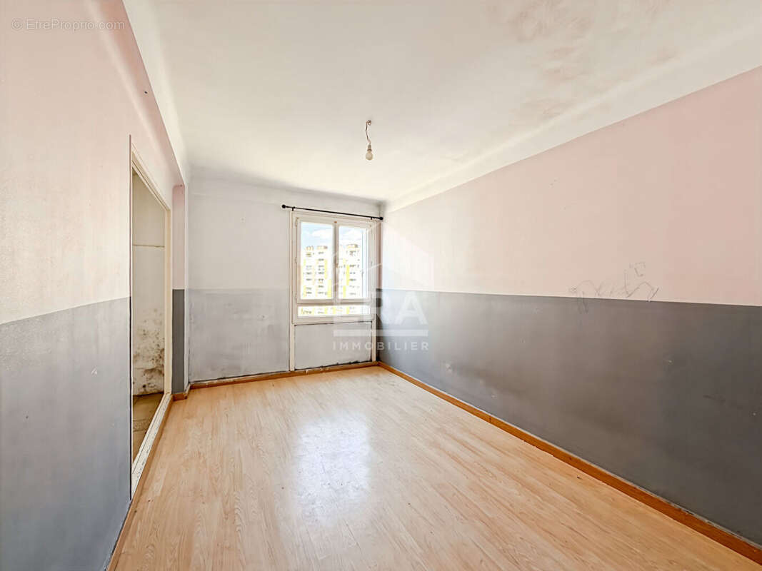 Appartement à MARSEILLE-11E