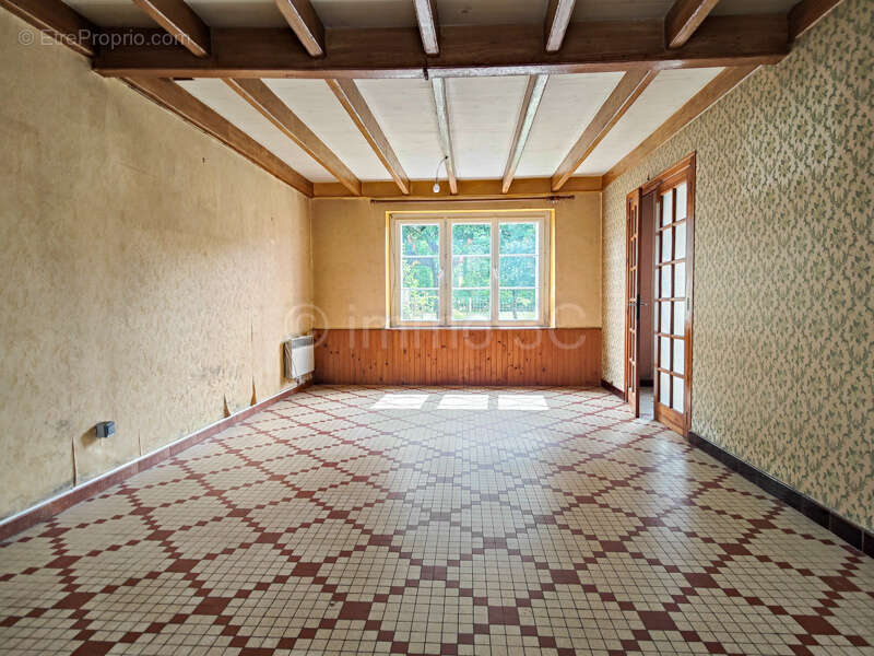 Maison à SAUZE-VAUSSAIS