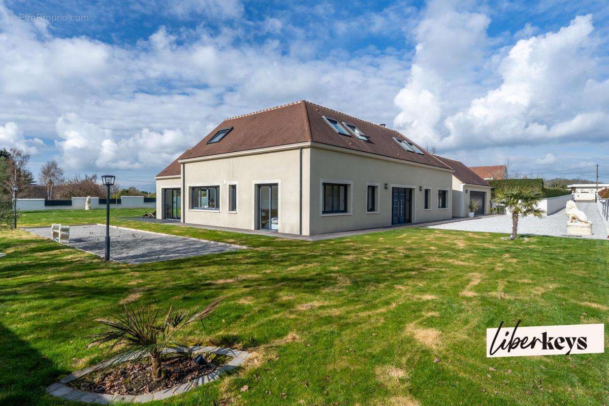 Maison à SAINT-LAURENT-LA-GATINE