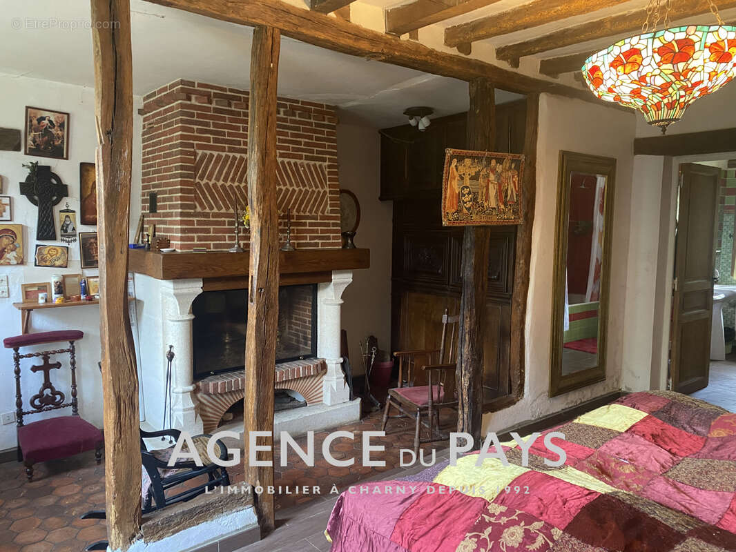 Maison à CHARNY
