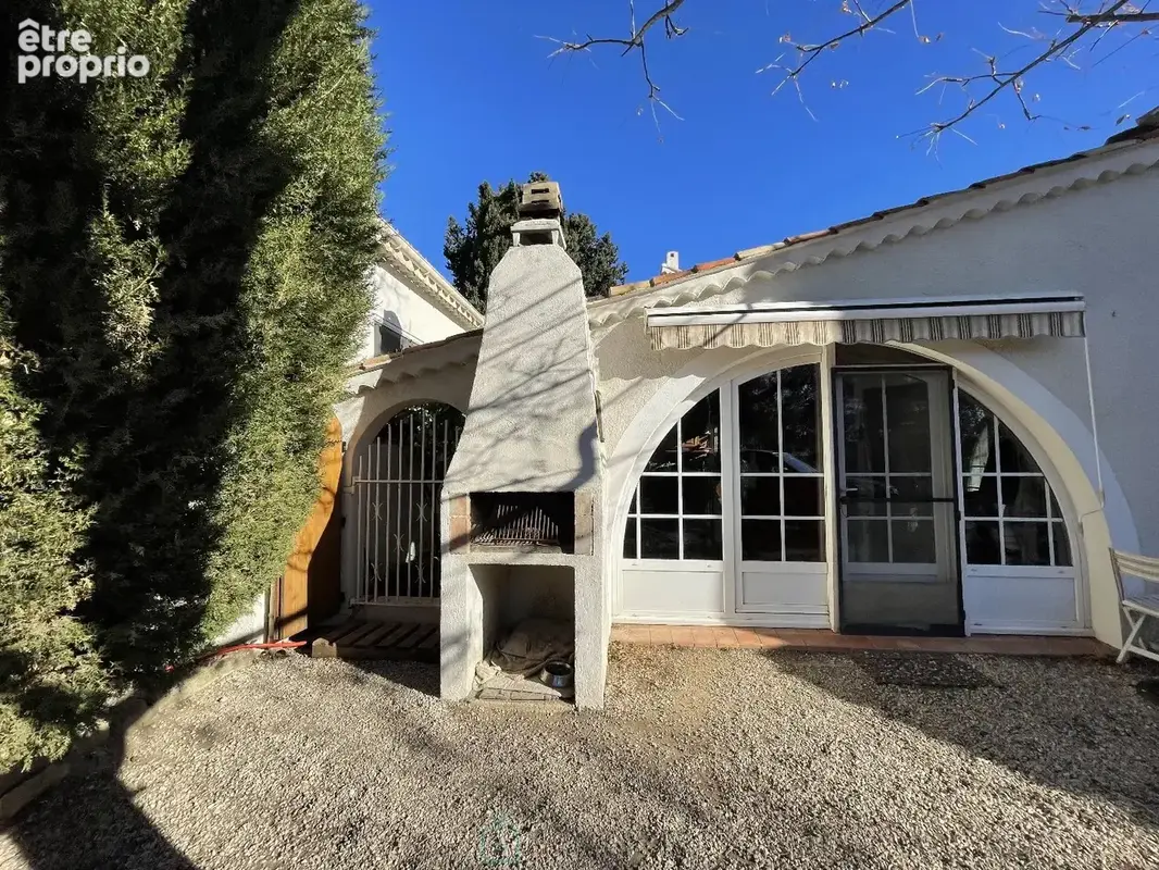 ISTRES Propriété de caractère  Maison principale + extension avec double habitation  230 m²  Terrain 1400 m² - photo 7
