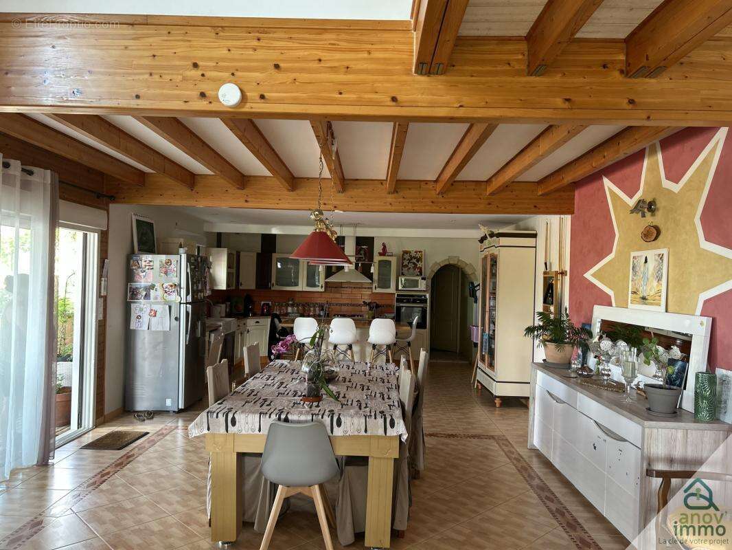 Maison à SAINT-SATURNIN