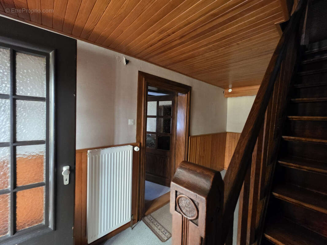 Maison à WOLFERSDORF