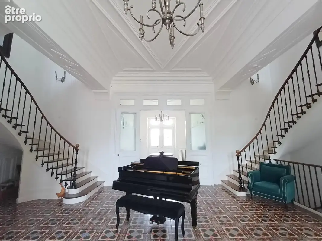 Magnifique château avec piscine chauffée - photo 9