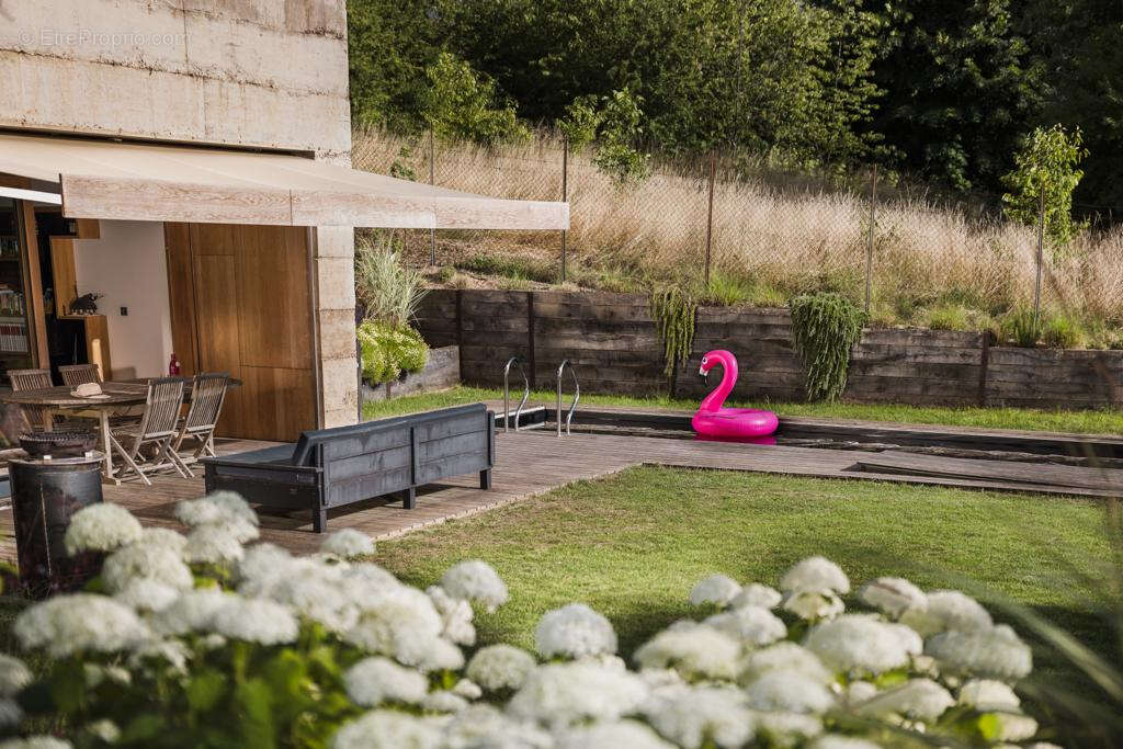 Maison à SAINT-CYR-AU-MONT-D'OR