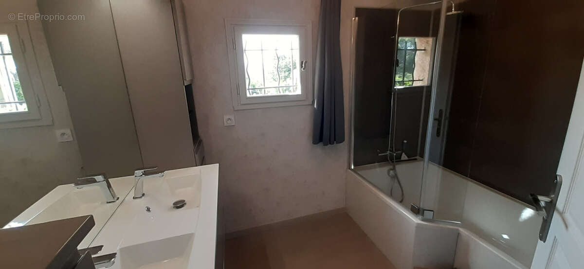 Maison à SAINT-RAPHAEL