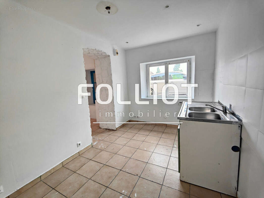 Maison à SAINT-GEORGES-MONTCOCQ