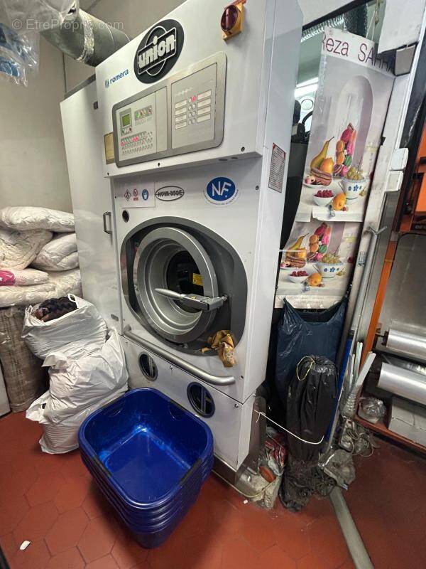 Commerce à PARIS-11E