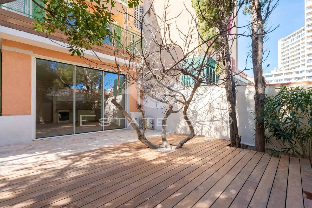 Appartement à MARSEILLE-7E