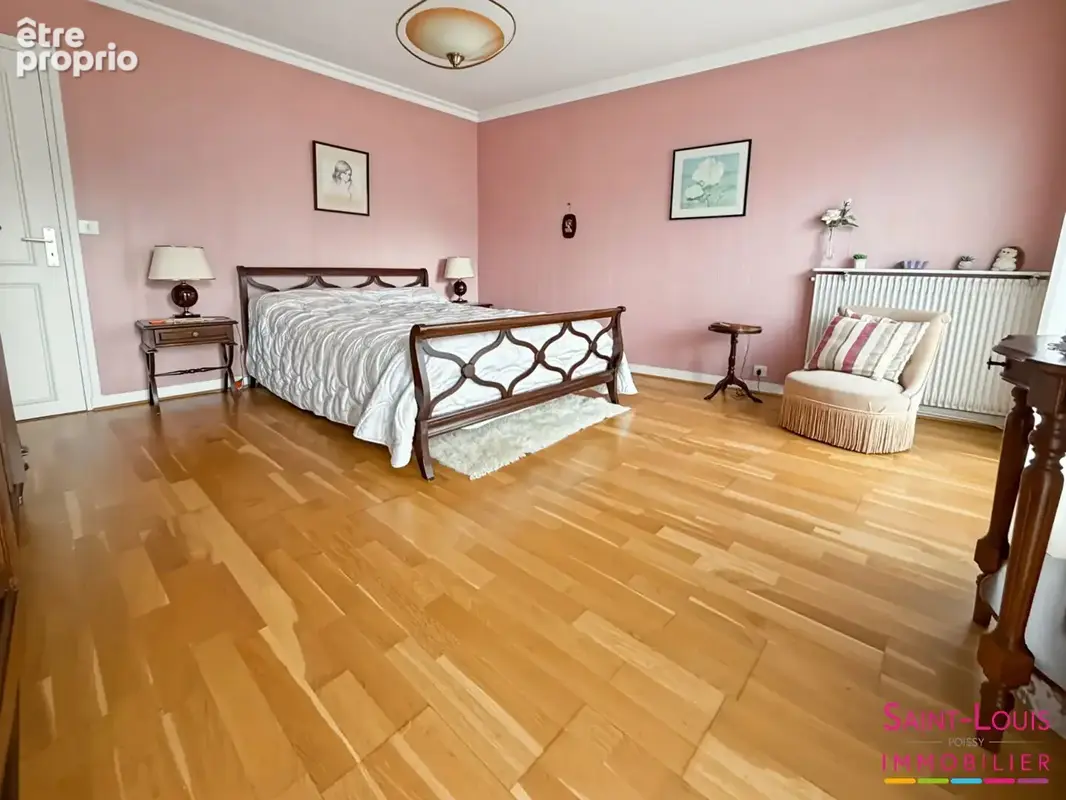 POISSY - centre ville  4 pièces à 3 min de la gare dans résidence de standing - photo 10