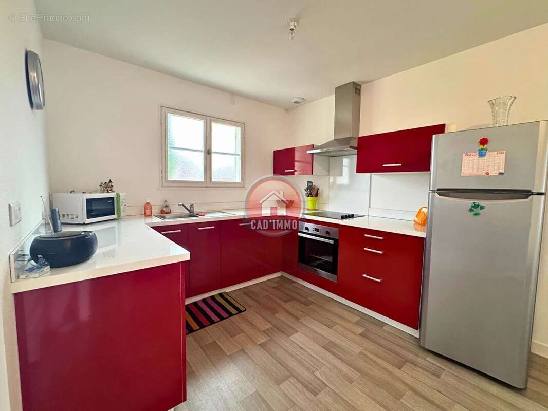 Maison à COURS-DE-PILE