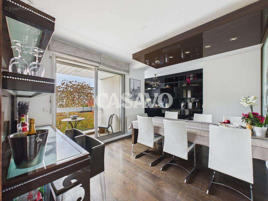 Appartement à NEUILLY-SUR-SEINE