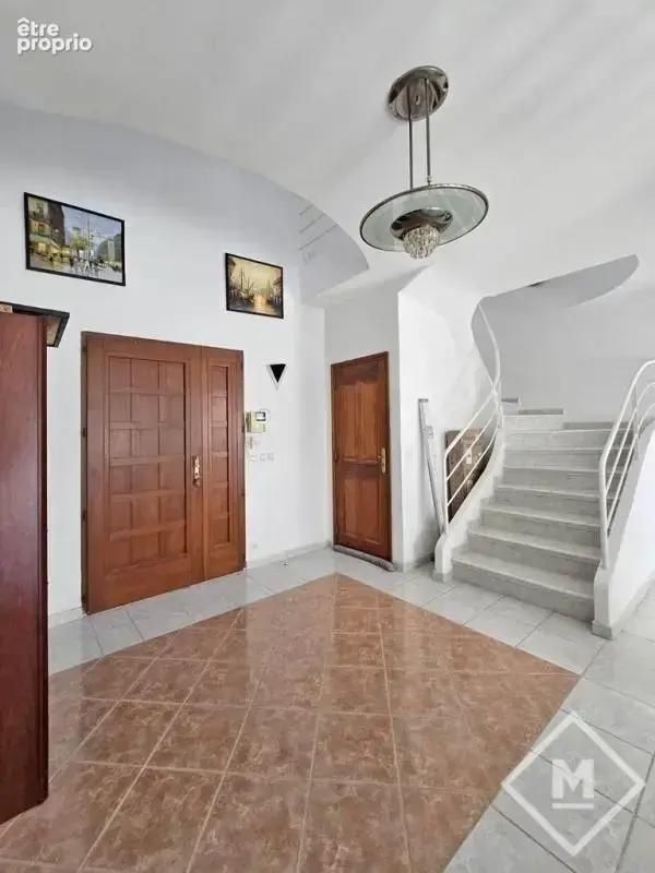 Superbe maison à vendre marseille 13012 - 350 m² avec 2000 m² de terrain - photo 19