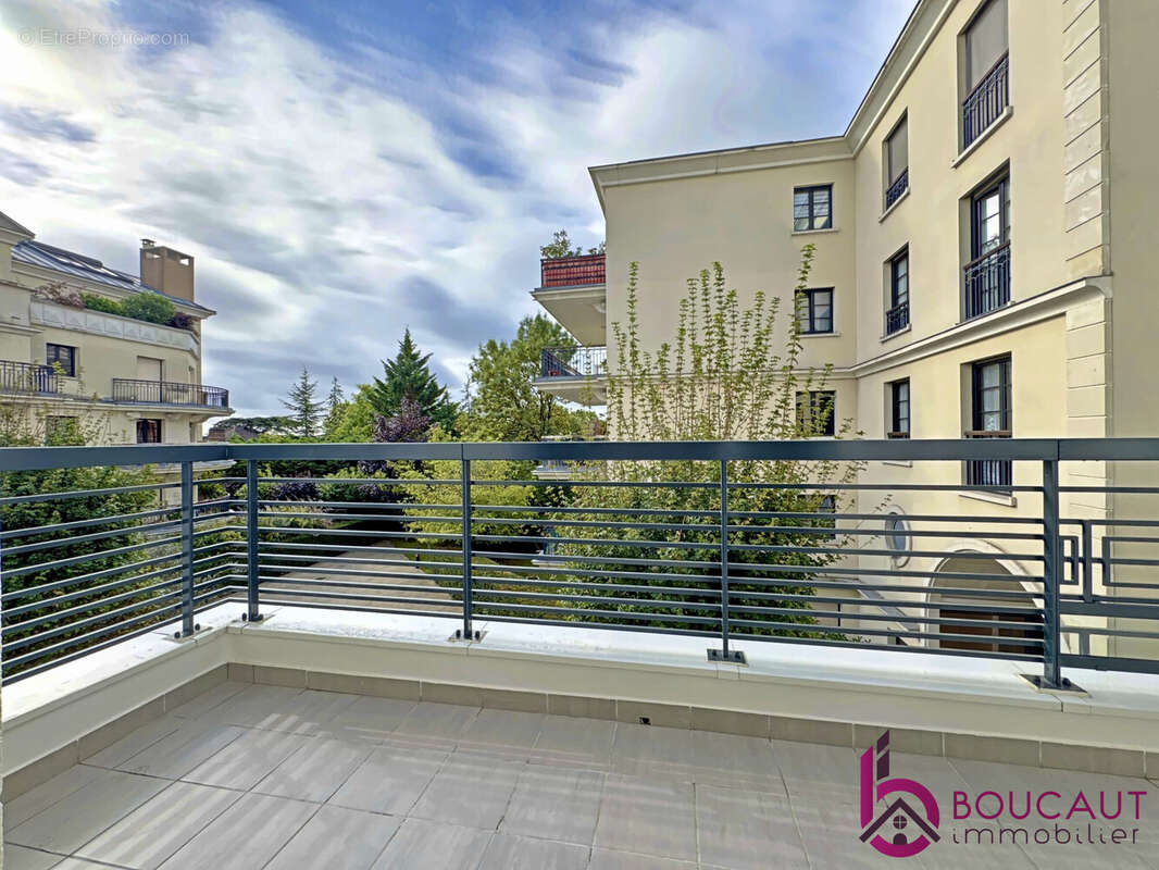 Appartement à LE PLESSIS-ROBINSON