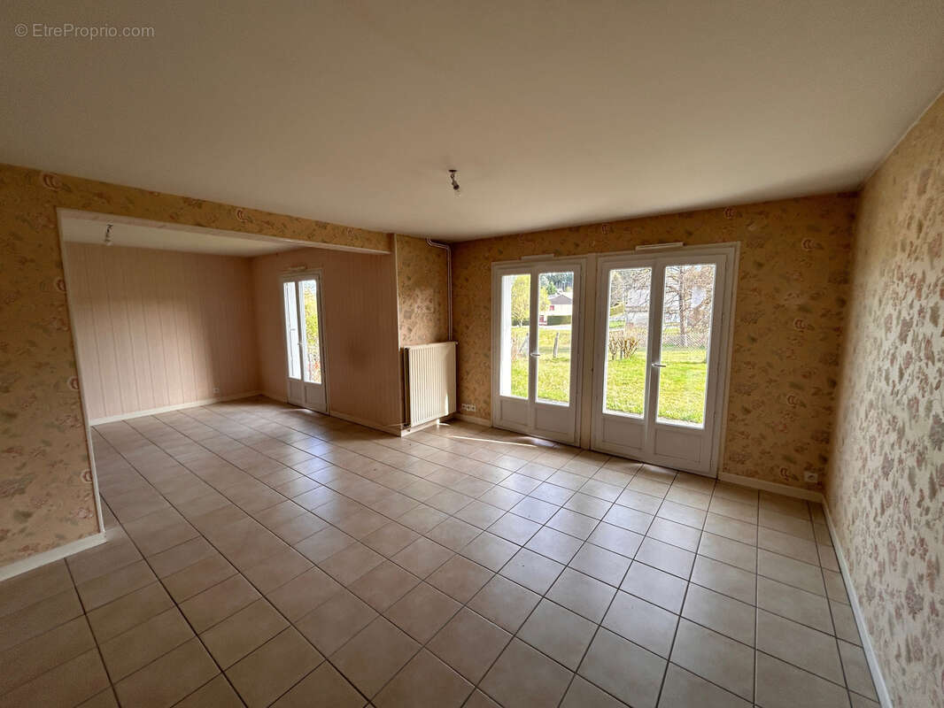 Maison à USSEL
