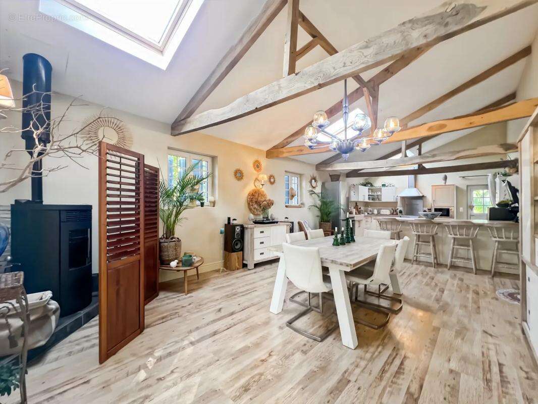 Maison de 7 pièces de 235 m² à Le Mené - photo 11