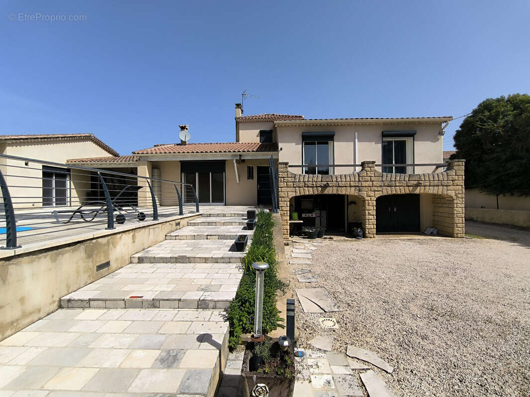 Maison à RIBAUTE-LES-TAVERNES