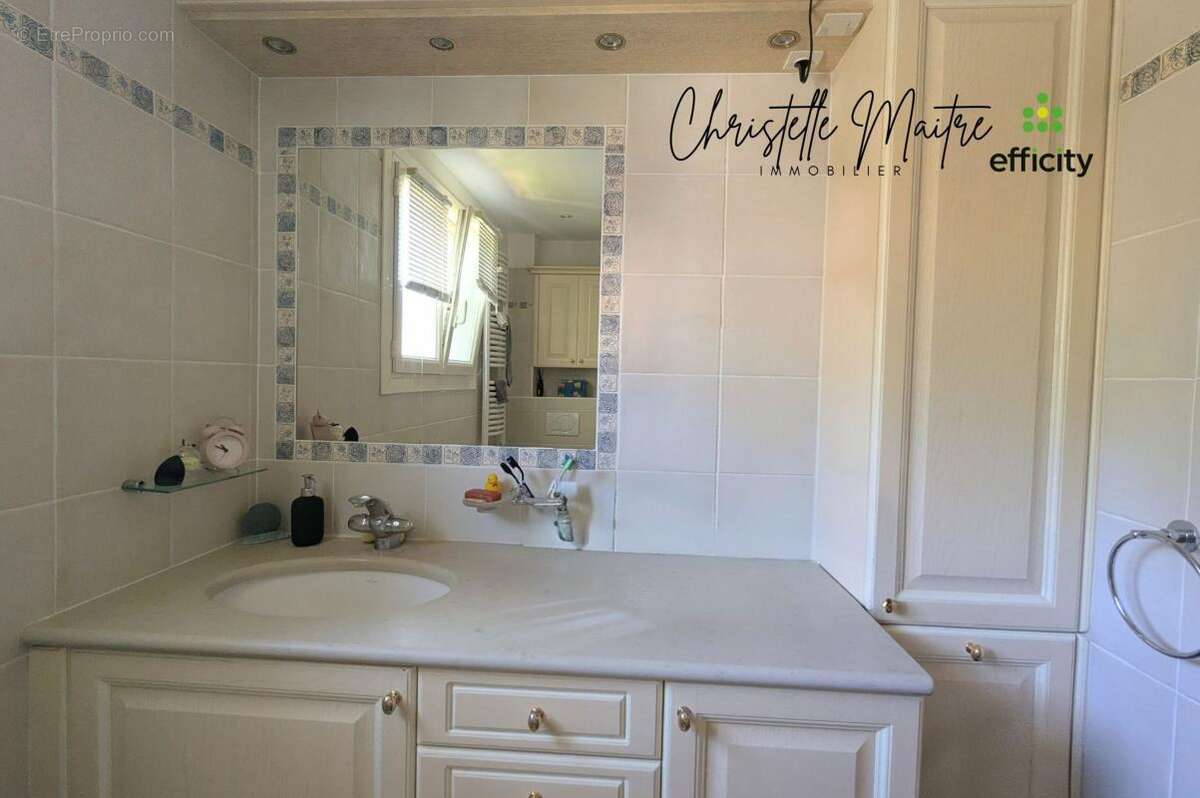 Maison 95 m² à Saint-Martin-De-Crau  - photo 13