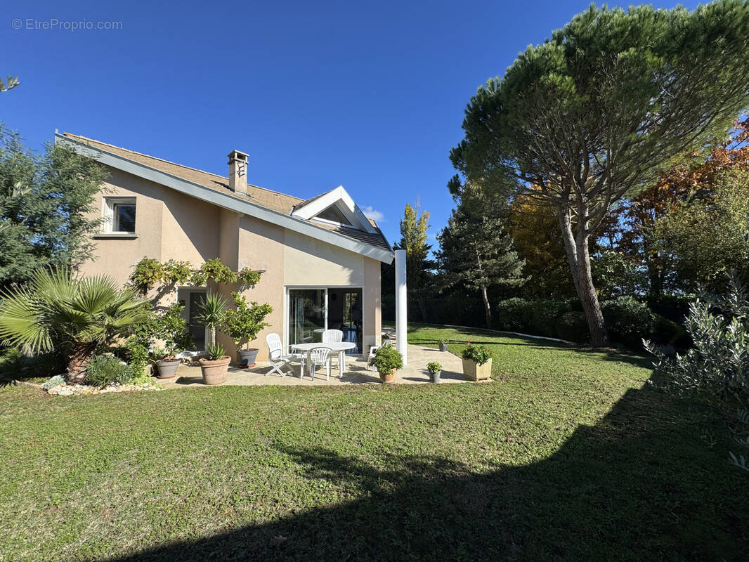 Maison à SAINT-MARCEL-LES-VALENCE