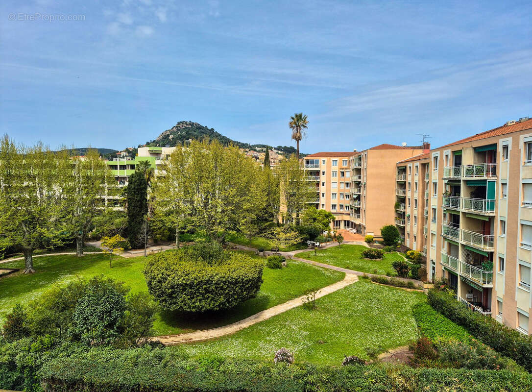 Appartement T2 avec cave en centre-ville de Hyères - Idéal Investisseurs - photo 6