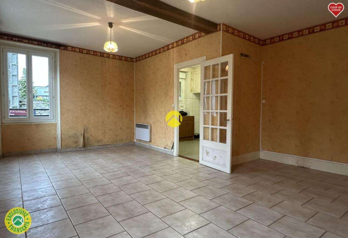 Maison à JOUET-SUR-L&#039;AUBOIS