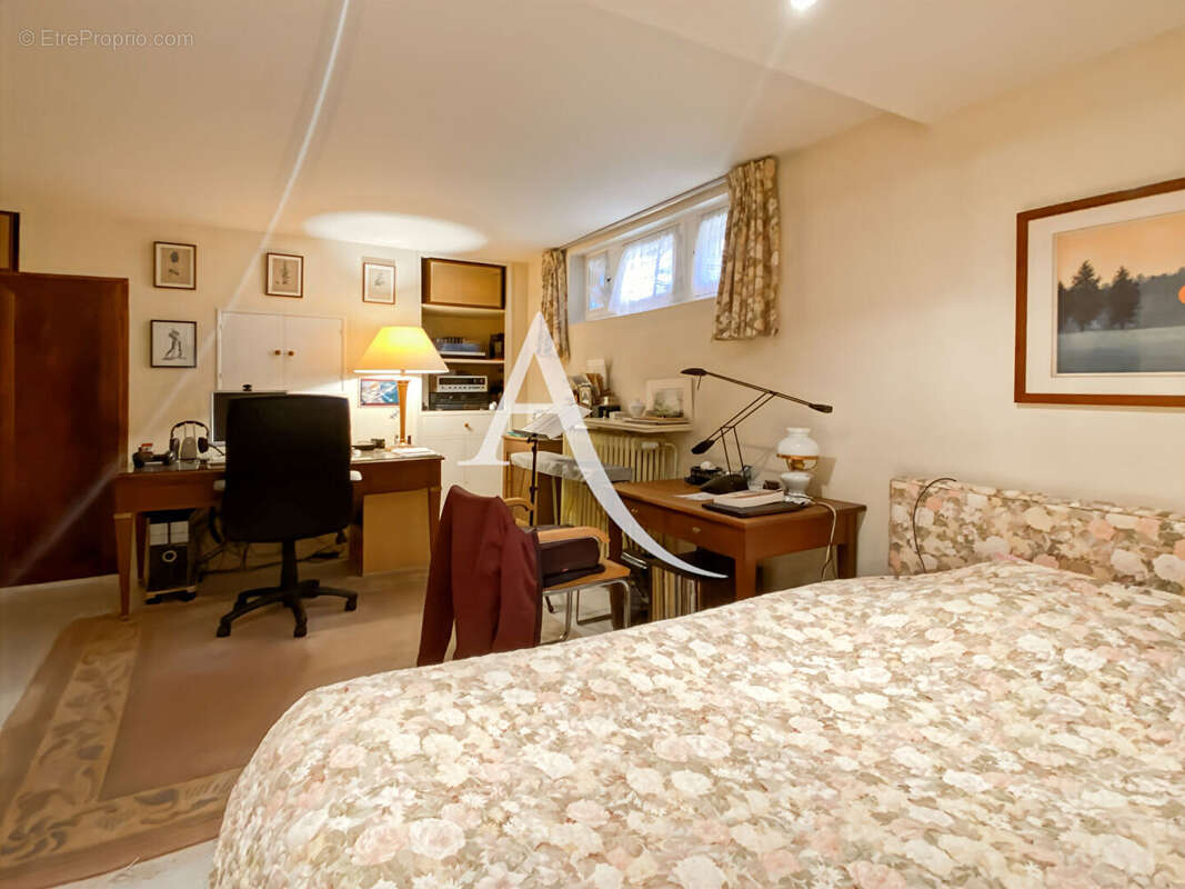 Maison à BOIS-D'ARCY