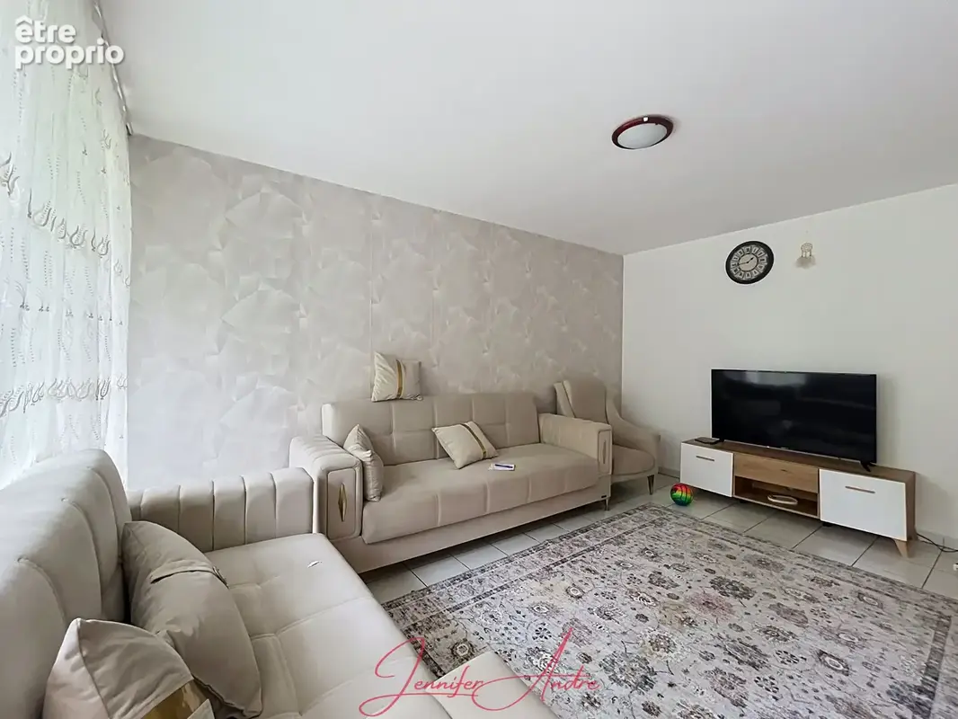 Appartement 3 pièces 56 m² à vendre à Cenon (33150) - photo 2