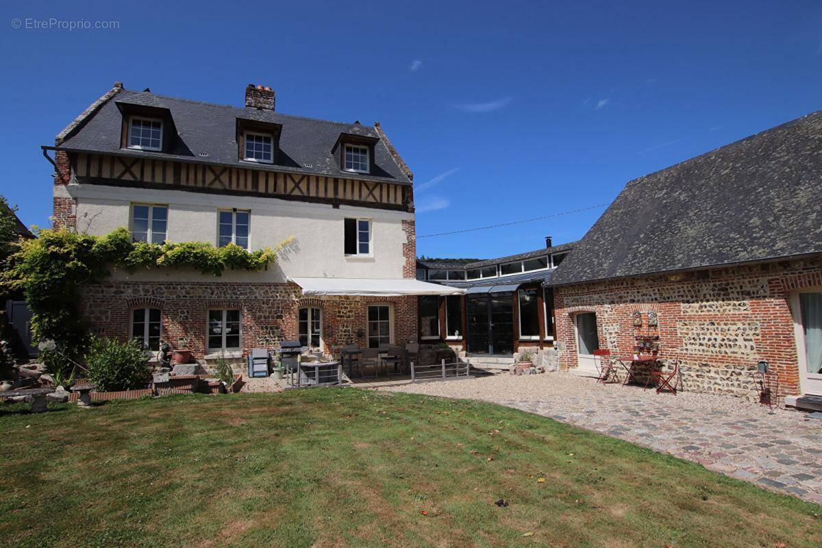 Maison à CANY-BARVILLE