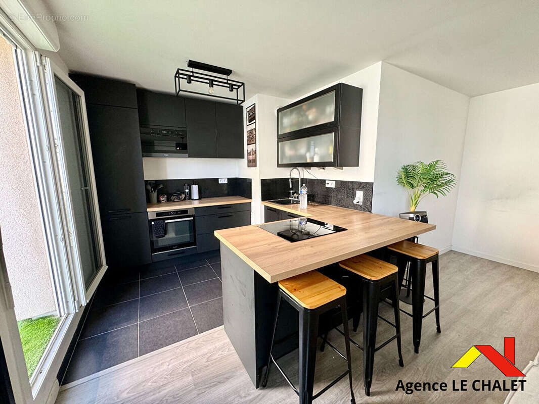 Appartement à VILLENEUVE-LE-ROI