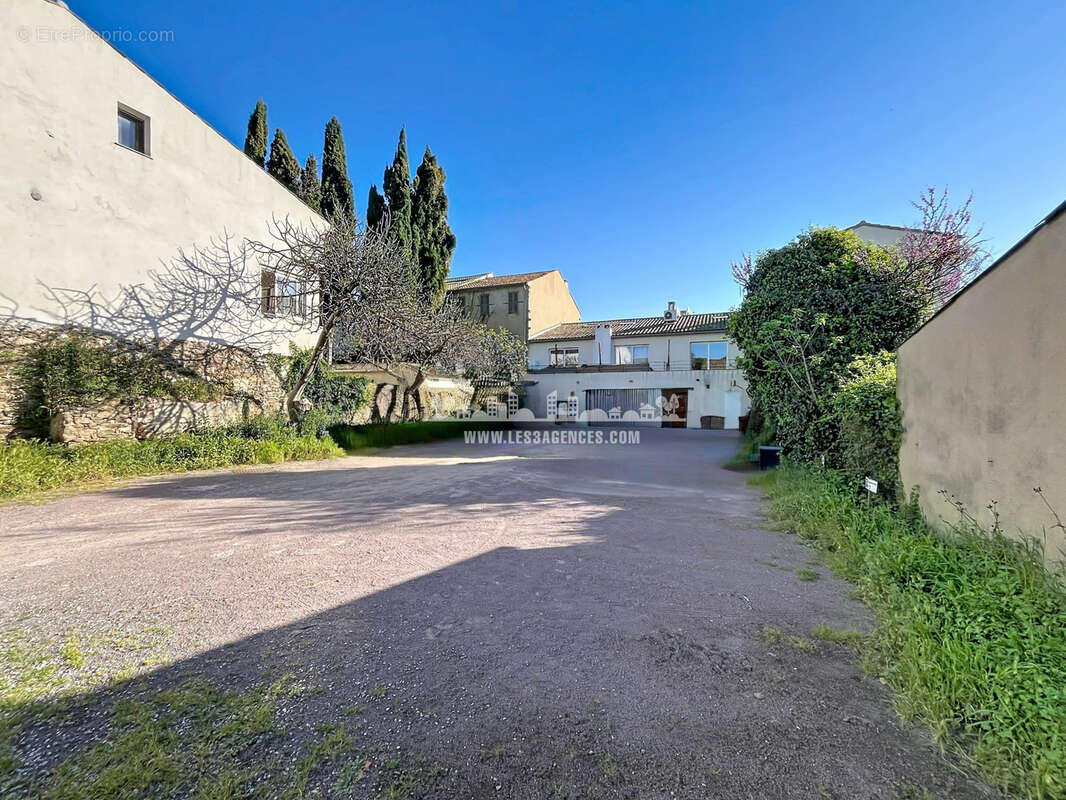 Appartement à COGOLIN