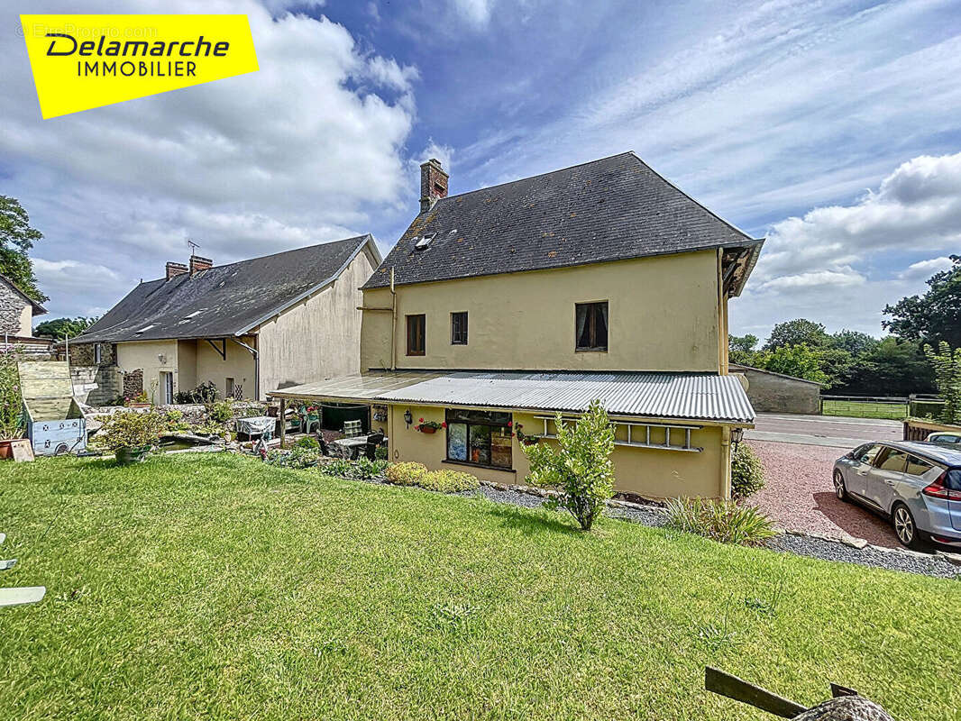 Maison à SAINT-MARTIN-DE-CENILLY