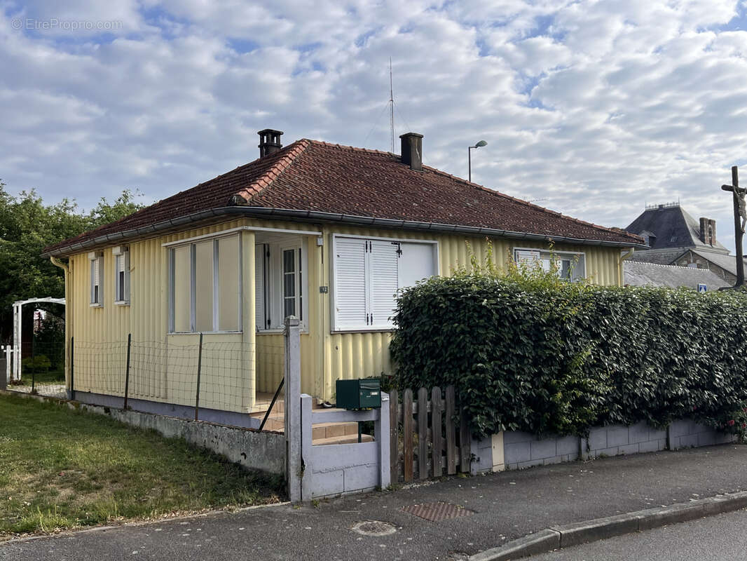 Maison à DERVAL