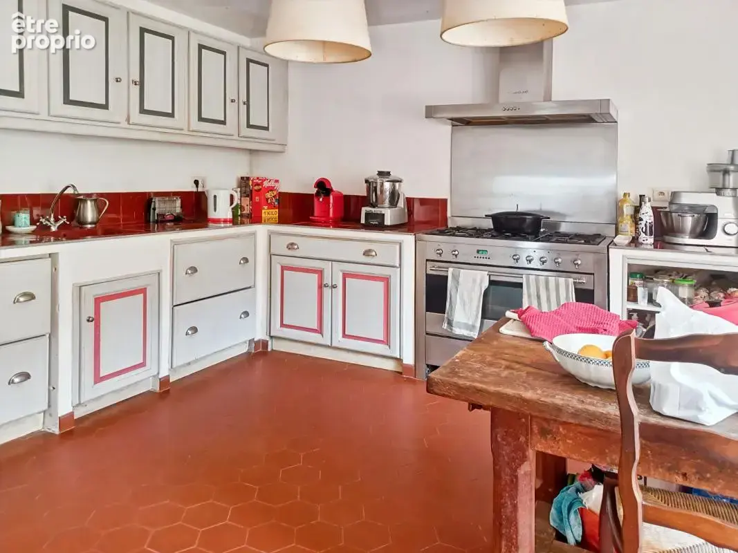 Mas du XVIIIème Siècle de 300 m² sur domaine de 15 000 m² - photo 17
