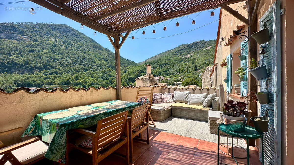Le Broc Maison de village 6P - 148m2 avec terrasse et cave - photo 12