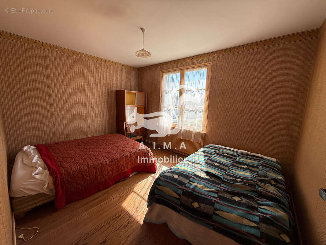 EXCLUSIVITE  Mios bourg, toutes commodités à pieds, maison à étage avec jardin - photo 9