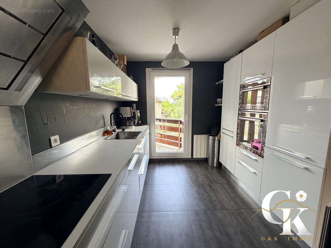 Appartement à VARCES-ALLIERES-ET-RISSET