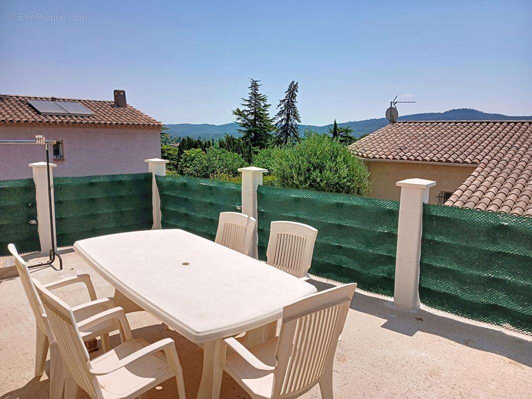 Maison plain-pied de 86.25m² sur terrain 350m² avec garages - Montfort Sur Argens - photo 2