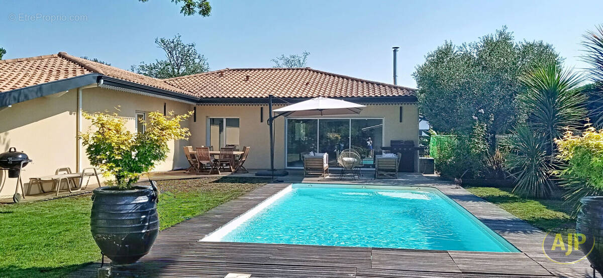 Maison 6 pièces 142 m² · à Lege-Cap-Ferret · 142 m² · 997 500 €
