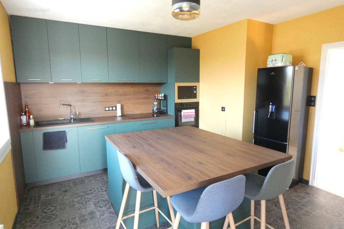 Maison à ARPAJON-SUR-CERE