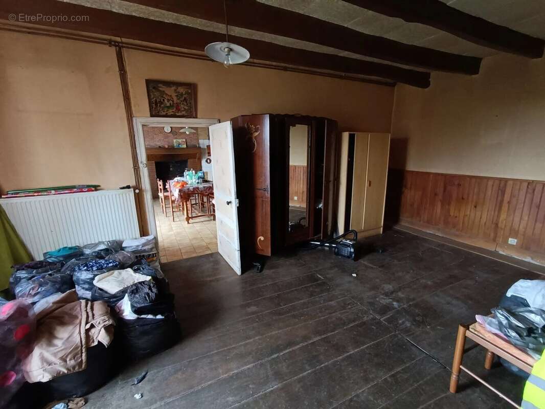 Maison à NANTEUIL-EN-VALLEE
