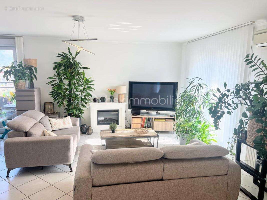 Appartement à ECHIROLLES