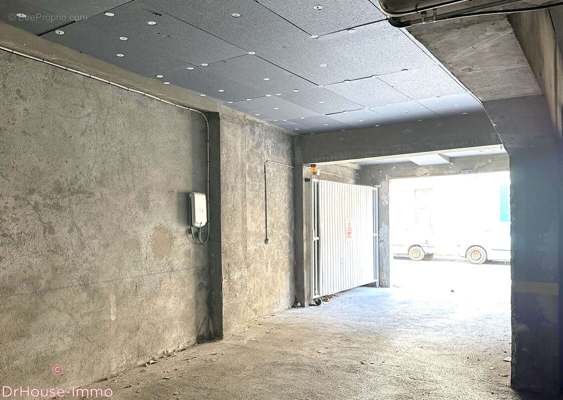 Parking à MARSEILLE-14E