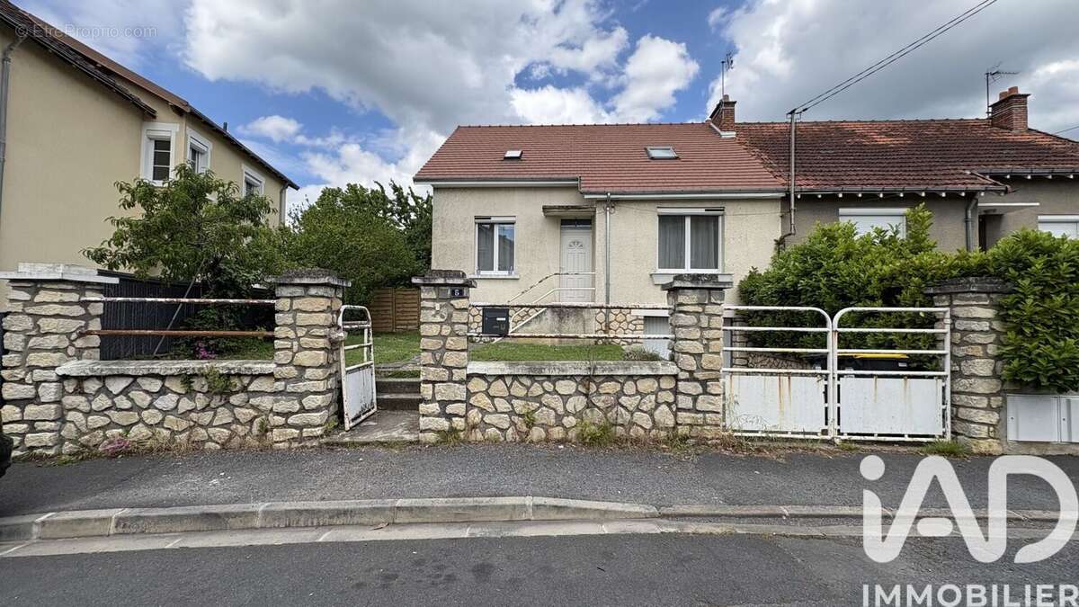 Photo 2 - Maison à CHATELLERAULT